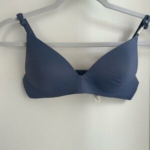 PINK Victoria's Secret Blue Everyday T-Shirt Bra